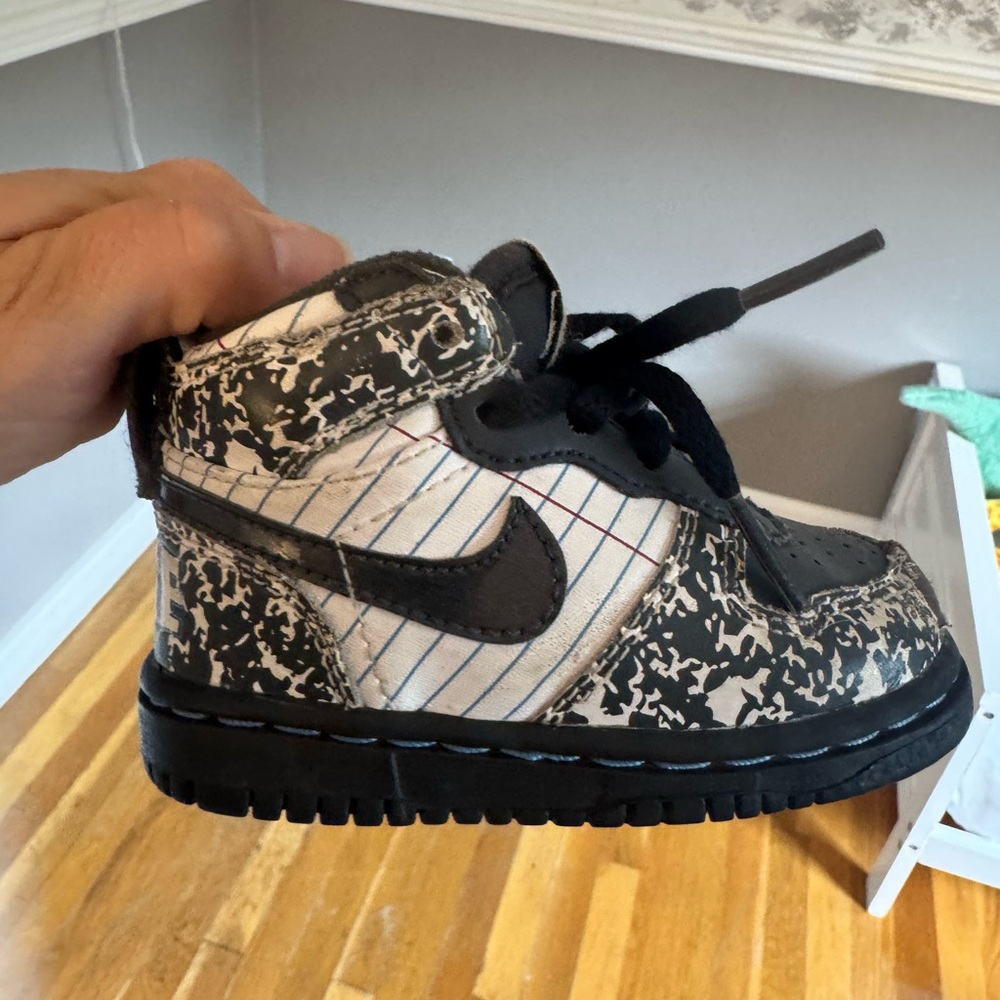 Nike Kids Black and White Patterned Sneakers